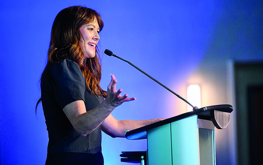 Erin Anderson, executive director of Idaho Botanical Garden, accepts the organization’s award for Empowering Women. (PHOTO: PRO IMAGE EVENT PHOTOGRAPHY)