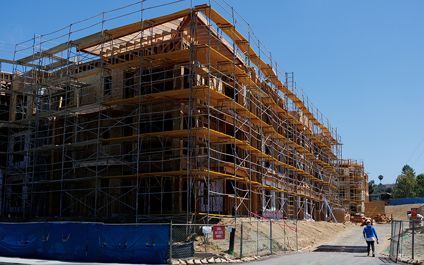 US construction spending rises 0.4% in April despite mortgage rate pressures