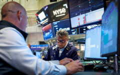 Traders work on the floor at the New York Stock Exchange (NYSE) in New York City on June 3, 2026. (PHOTO: REUTERS/Brendan McDermid)