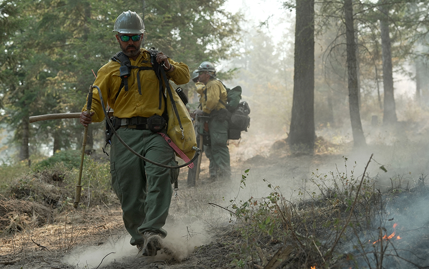Firefighters secure gains against wildfires near Spokane amid heat threat